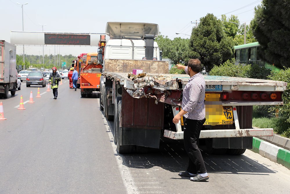 تصادف زنجیره ای در بزرگراه شهید کلانتری مشهد