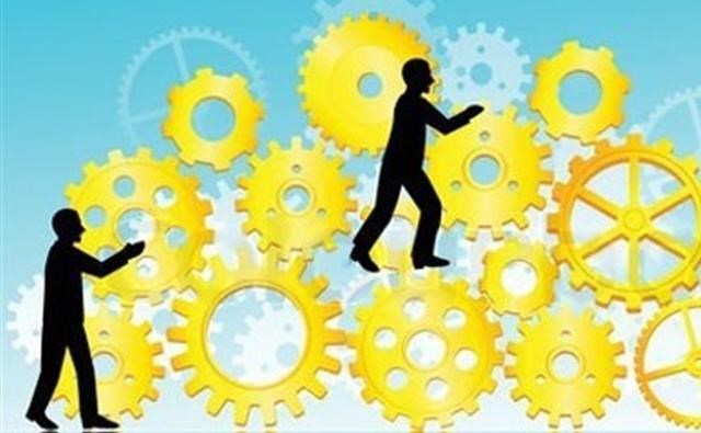 کلید حل مشکلات حمایت از  تولید و اشتغال است
