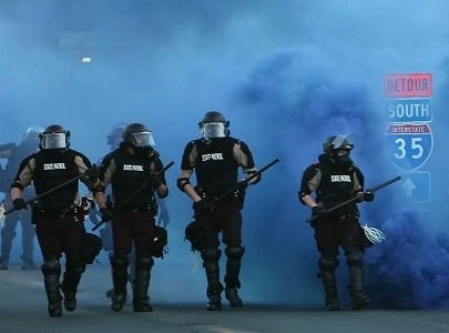 شورای شهر مینیاپولیس تصمیم به انحلال پلیس این شهر گرفت