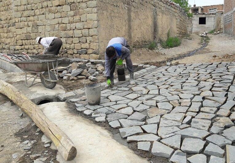 اجرای طرح هادی در روستای جوب شیرعلی