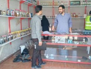 جمع آوری ۲۲۵ بطری عرقیجات گیاهی و دارویی فاسد در چرداول