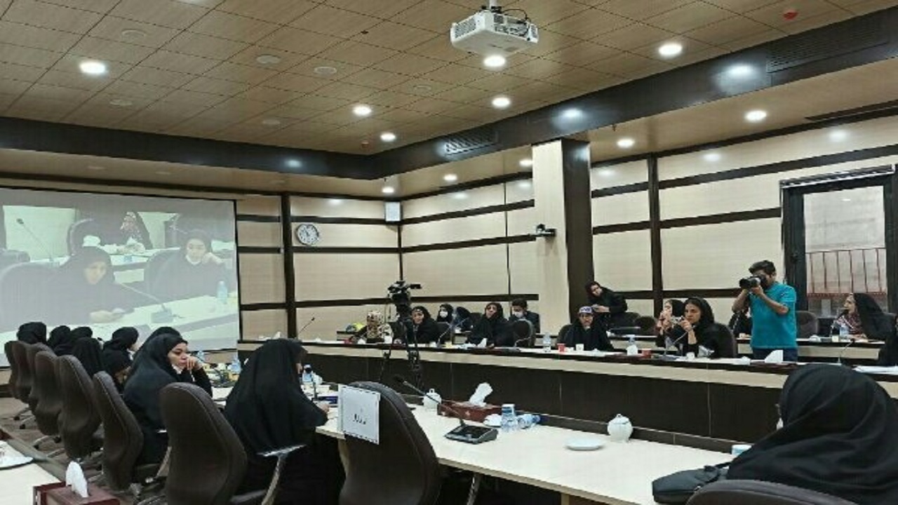 بررسی مطالبات بانوان در نخستین نشست هم‌اندیشی بانوان خبرنگار