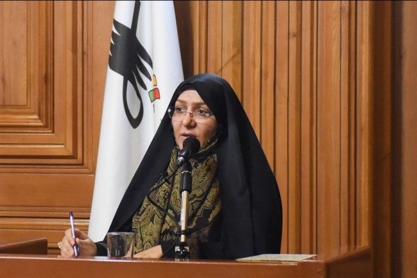 ممنوعیت آبیاری فضای سبز شهری در ساعات گرم روز