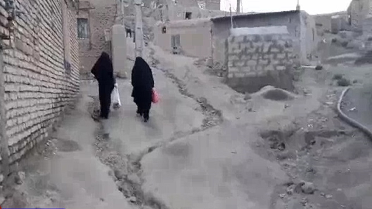 رزمایش کمک&zwnj;های مومنانه توسط بانوان جهادگر در صالح&zwnj;آباد + فیلم