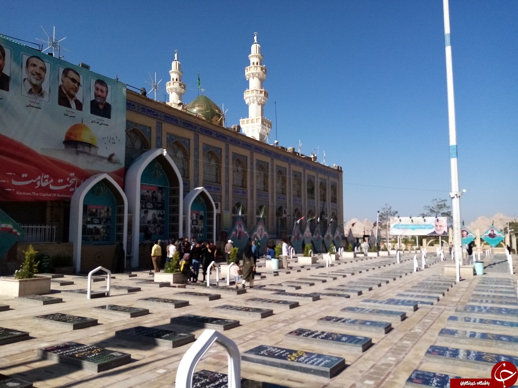 قدس در کنار فرمانده سپاه قدس