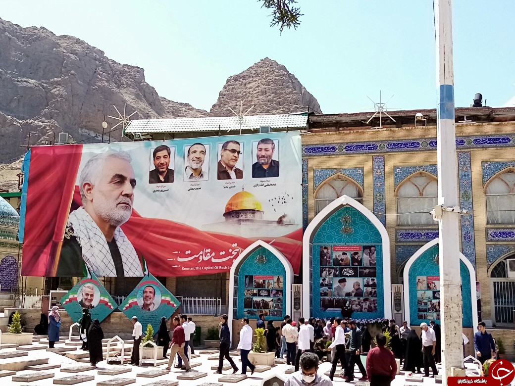قدس در کنار فرمانده سپاه قدس