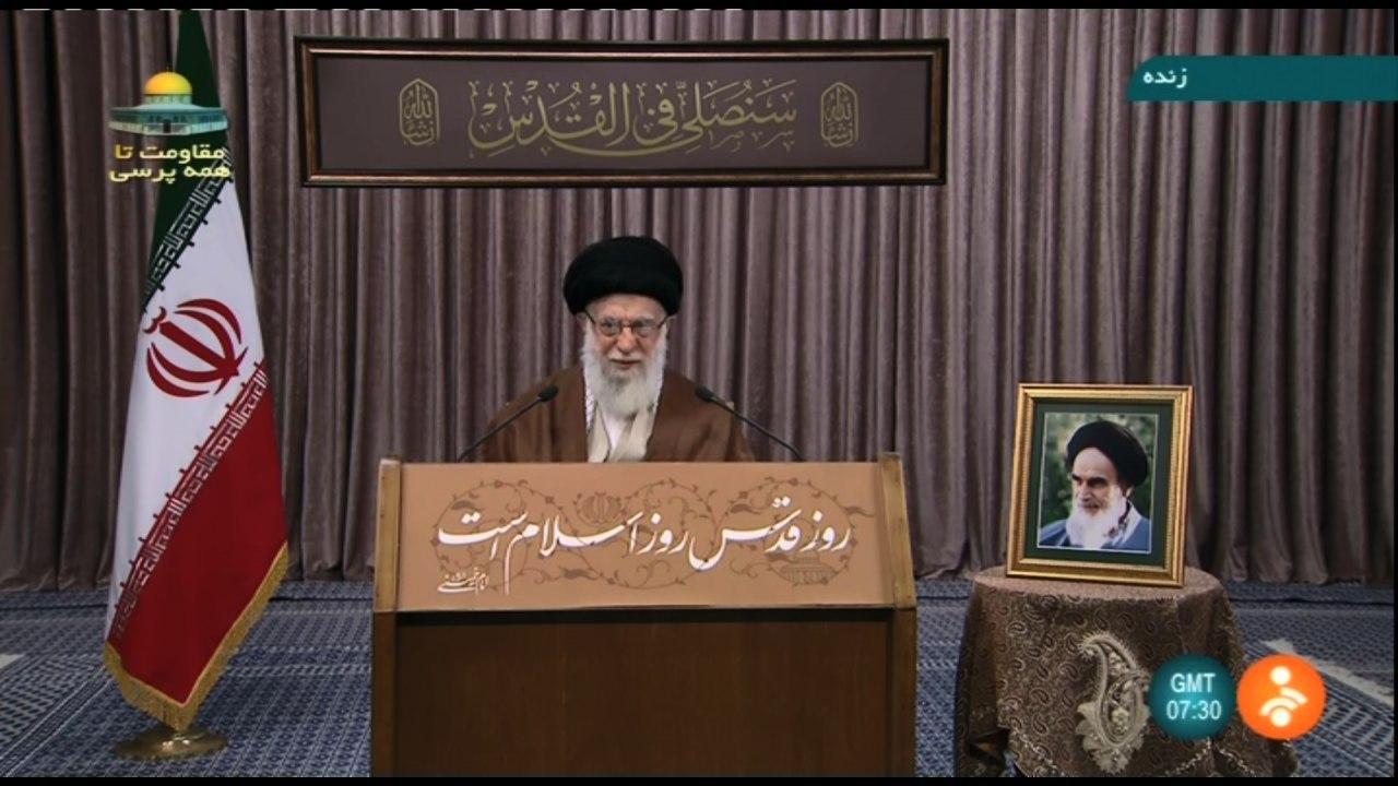ترجمه آیه نصب شده در حسینیه امام خمینی (ره) در سخنرانی روز قدس رهبر انقلاب
