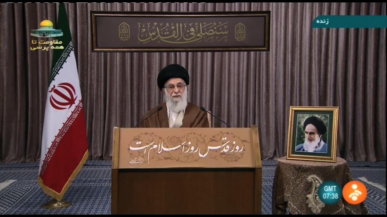 واکنش توئیتری مداح اهل بیت (ع) به اقامه نماز مسلمانان در مسجد الاقصی