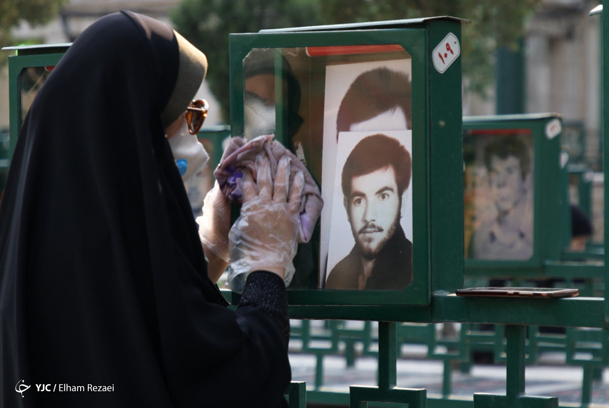 غبارروبی گلزار شهدای امام زاده علی اکبر چیذر در آستانه عید فطر