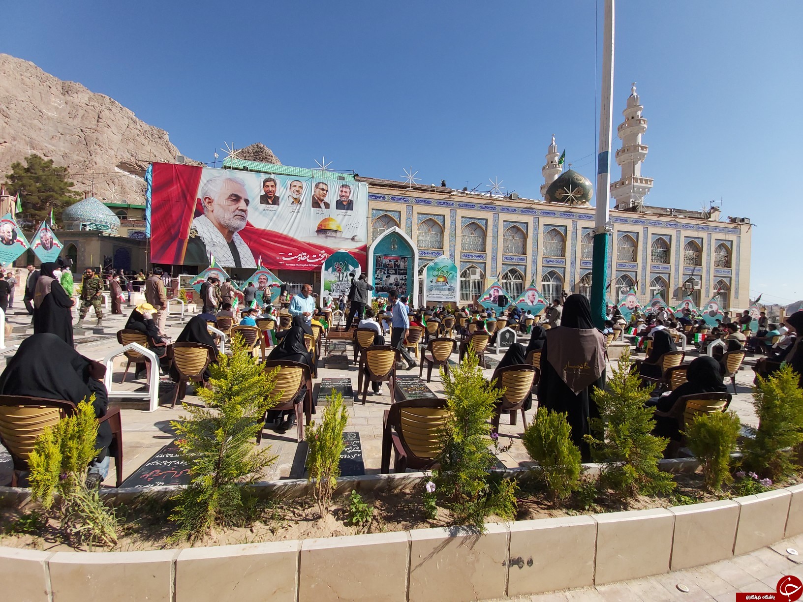 قدس در کنار فرمانده سپاه قدس+ عکس