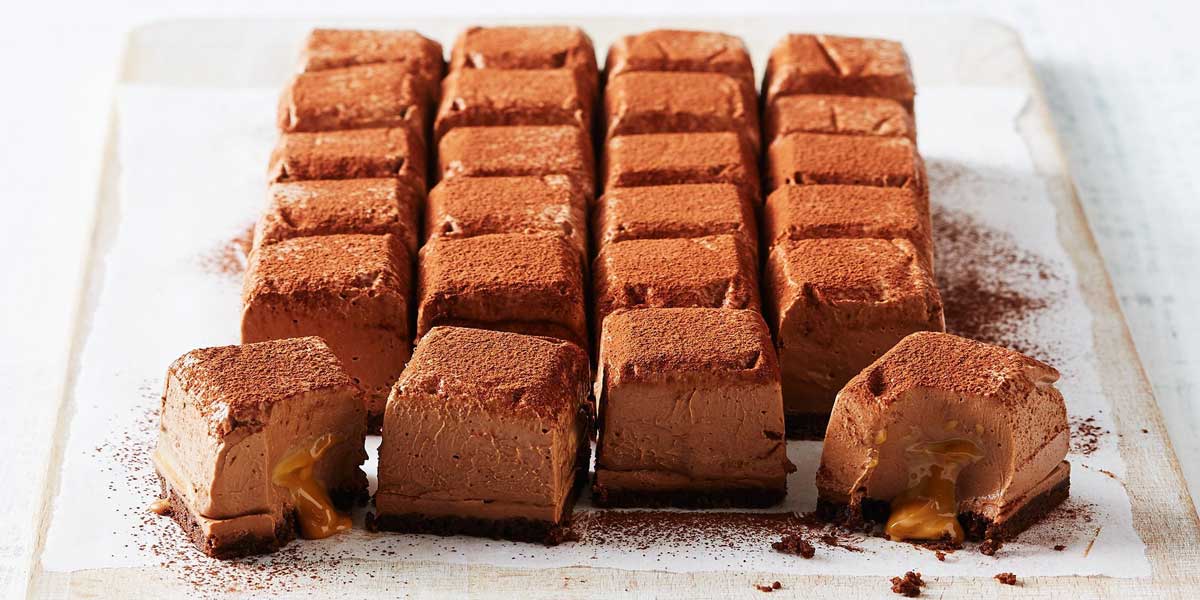 چیز کیک کاراملی لقمه&zwnj;ای خوشمزه و ساده + طرز تهیه