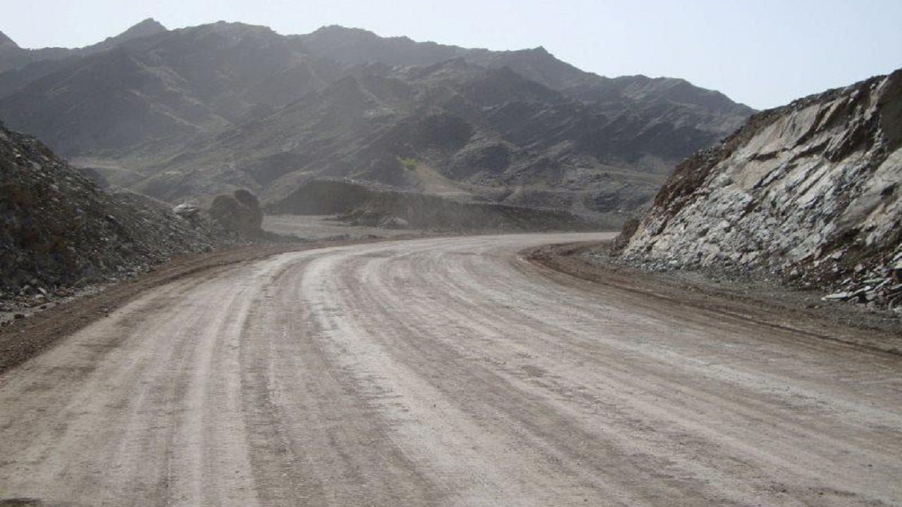 ۴۳ درصد از راه‌های روستایی قزوین آسفالت ندارد