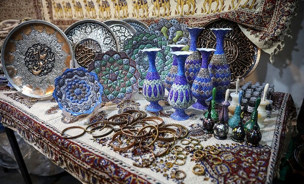 دستبافت‌ها و خاتم، نگین صنایع‌دستی فارس