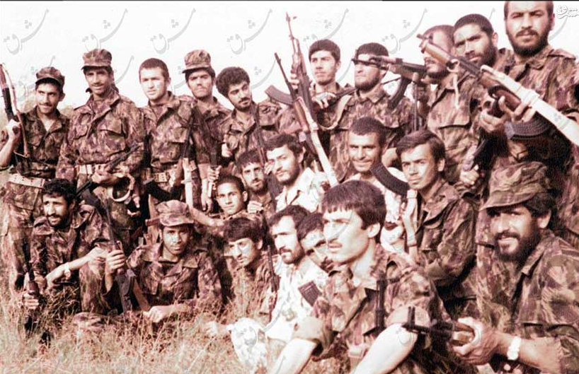 سرباز فراری حکومت پهلوی، محبوب&zwnj;ترین فرمانده شد/ حاج قاسم در گود زورخانه + تصاویر
