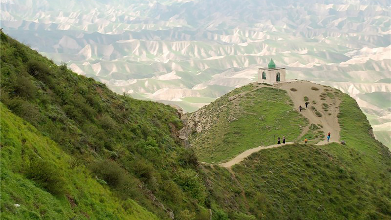 ماجرای تصاویر خارج از عرف پخش شده از خالد نبی چه بود؟