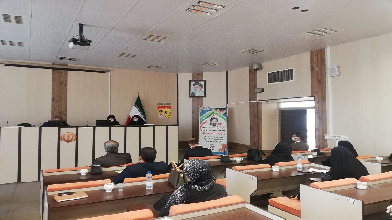 بازدید مدیرکل بانوان و خانواده استانداری خراسان رضوی از مجموعه های کارآفرین بانوان در سرخس