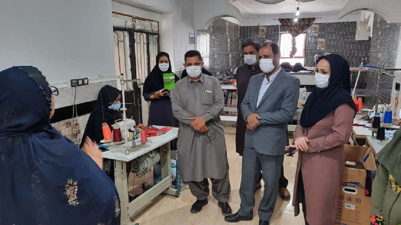 پوشاک تولیدی یک روستای زاهدان راهی بازار تهران شد