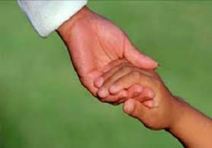بهره‌مندی بیش از ۹۷۰۰ کودک لرستانی از کمک‌های حامیان