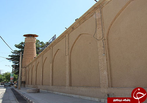 چرا درِ مسجد جامع کبیر نی ریز بسته است؟