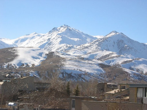 کوه الوند در آستانه نابودی/ کوه‌خواری به بهانه توسعه اماکن ورزشی