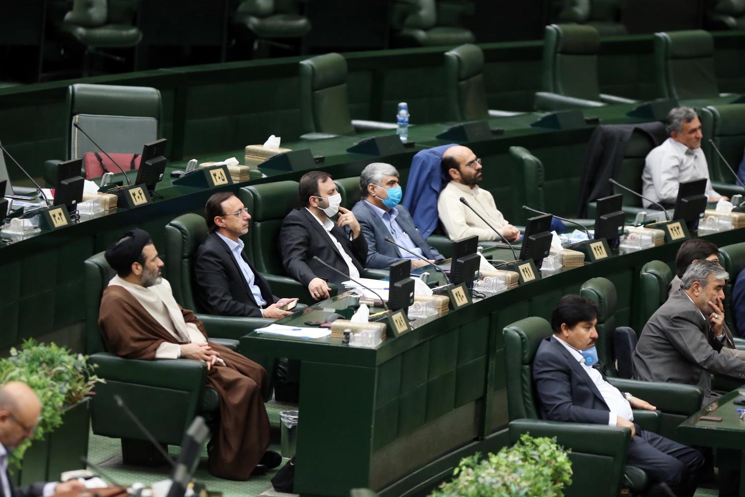 انتقاد از رشد قارچ گونه مدارس لاکچری و غیر انتفاعی در کشور