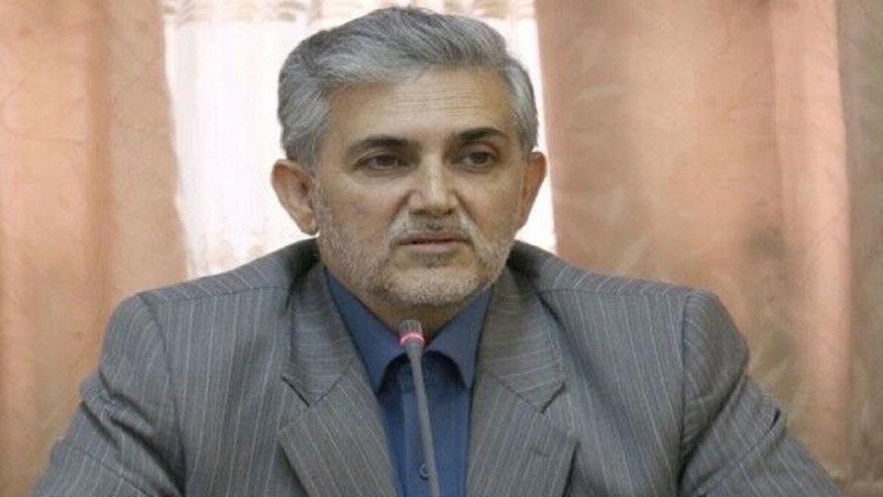 فضای آموزشی مدارس میانه نامطلوب است