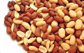 توقیف ۳ تن بادام زمینی قاچاق در همدان