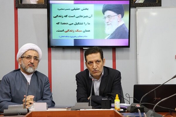 ارتباط با خداوند محوری‌ترین موضوع سبک زندگی قرآنی است.