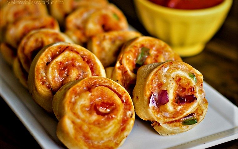 آموزش آشپزی؛ از آش ۴۰ گیاه و خلال پلو تا بستنی عسل و لیمو ترش با کیک باقلوا + تصاویر