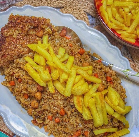 آموزش آشپزی؛ از آش ۴۰ گیاه و خلال پلو تا بستنی عسل و لیمو ترش با کیک باقلوا + تصاویر