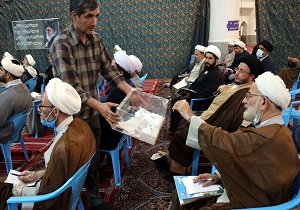 برگزاری انتخاب هیئت رئیسه مجمع نمایندگان طلاب و فضلای حوزه علمیه قم
