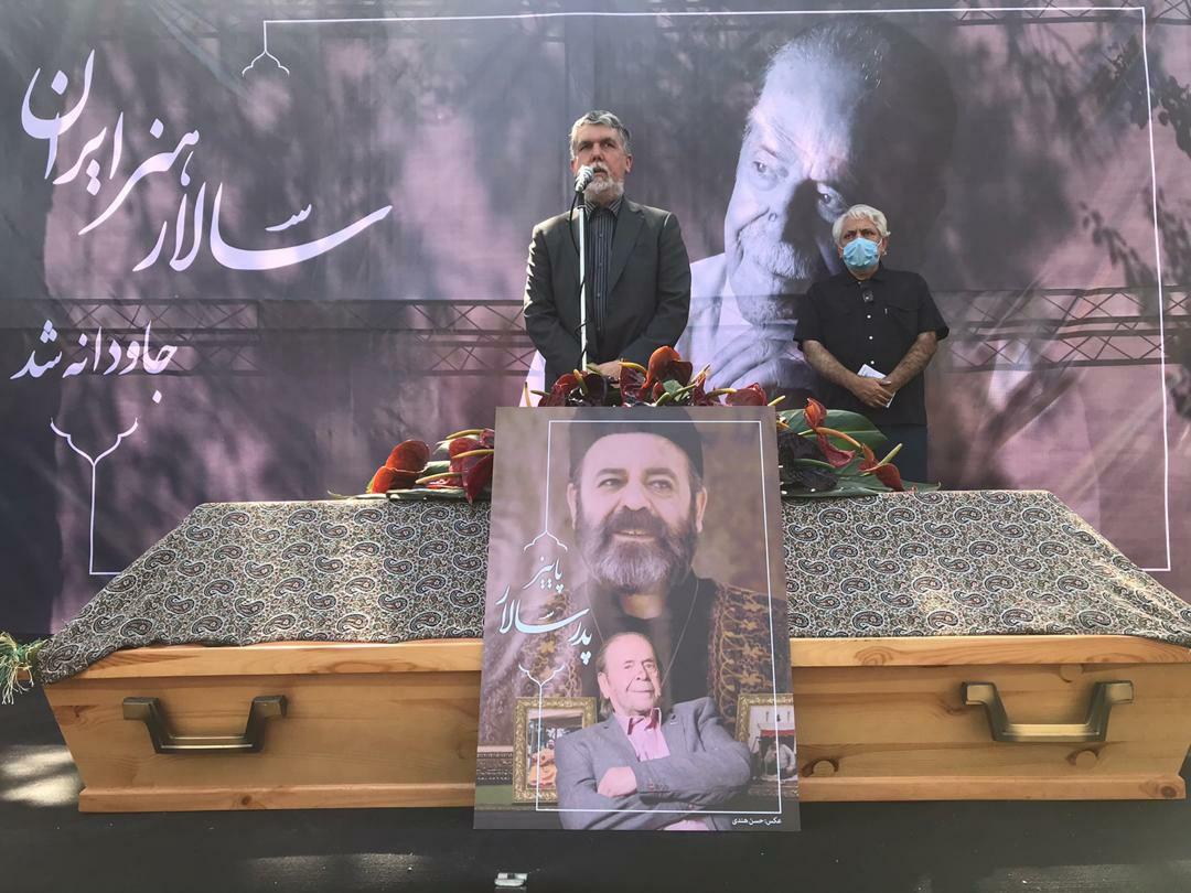 آغاز مراسم تشییع پیکر محمد علی کشاورز