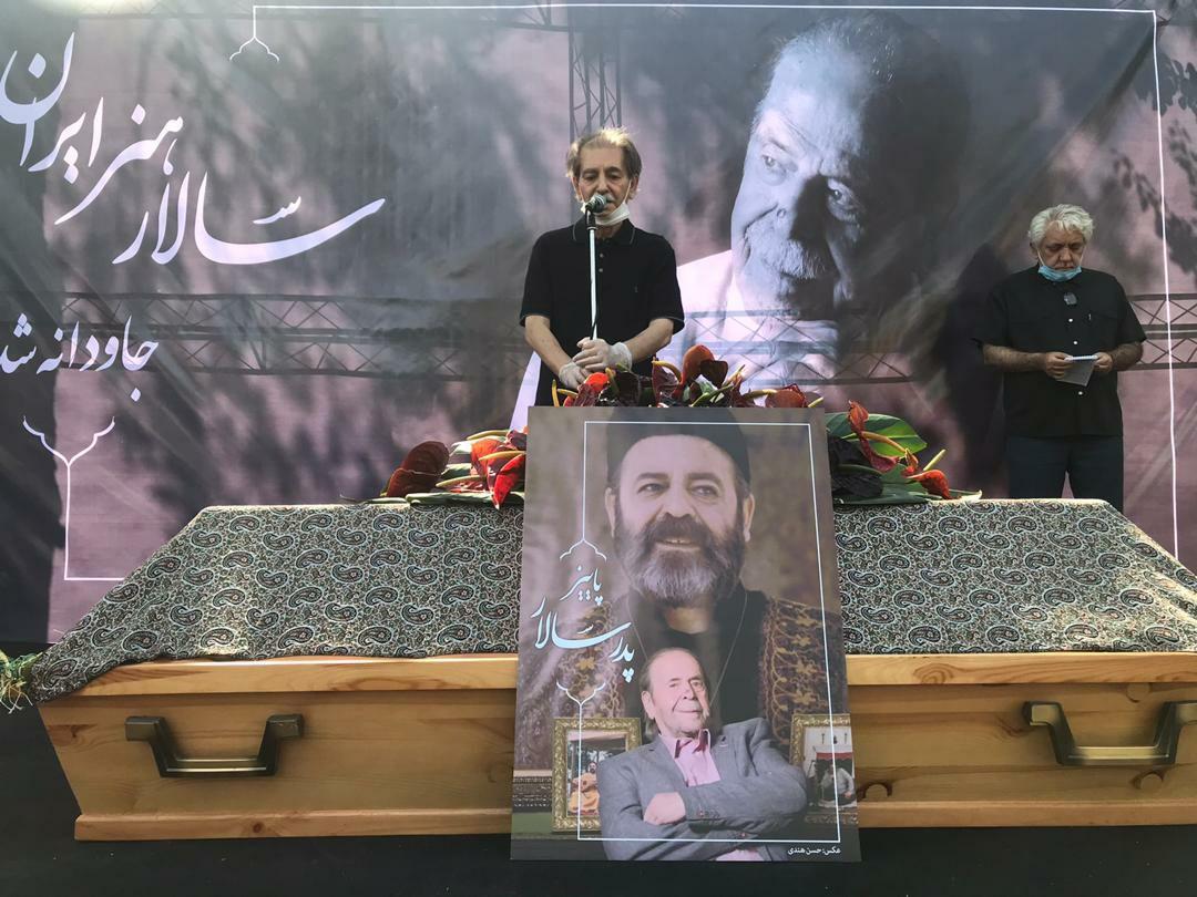مراسم تشییع محمدعلی کشاورز برگزار شد/وداع هنرمندان با پدرسالار سینمای ایران