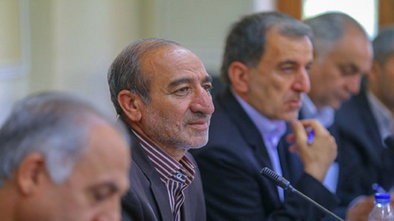 با دستور، بخشنامه و لایحه مشکل ازدواج جوانان حل نمی‌شود