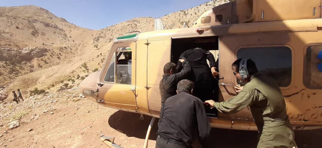 انتقال موفق یک مادر باردار از مناطق کوهستانی