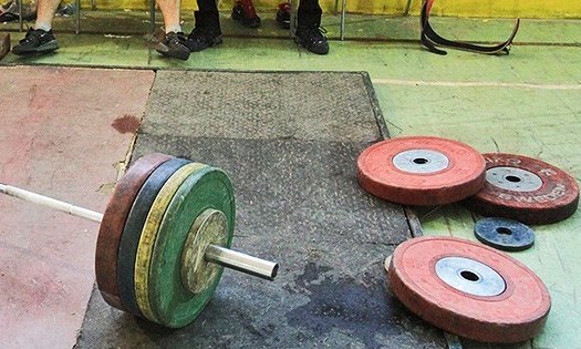 یک سال پس از وعده انتخاباتی مرادی/ دبیر پیشین فدراسیون وزنه&zwnj;برداری: آقایان دروغ گفتند!