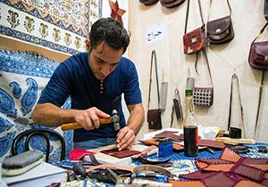 دوره‌های آموزشی صنایع دستی در لرستان آغاز شد