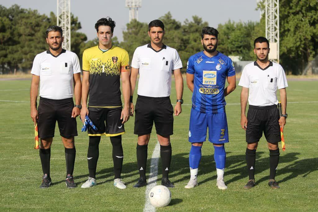 مدافع استقلال مصدوم شد