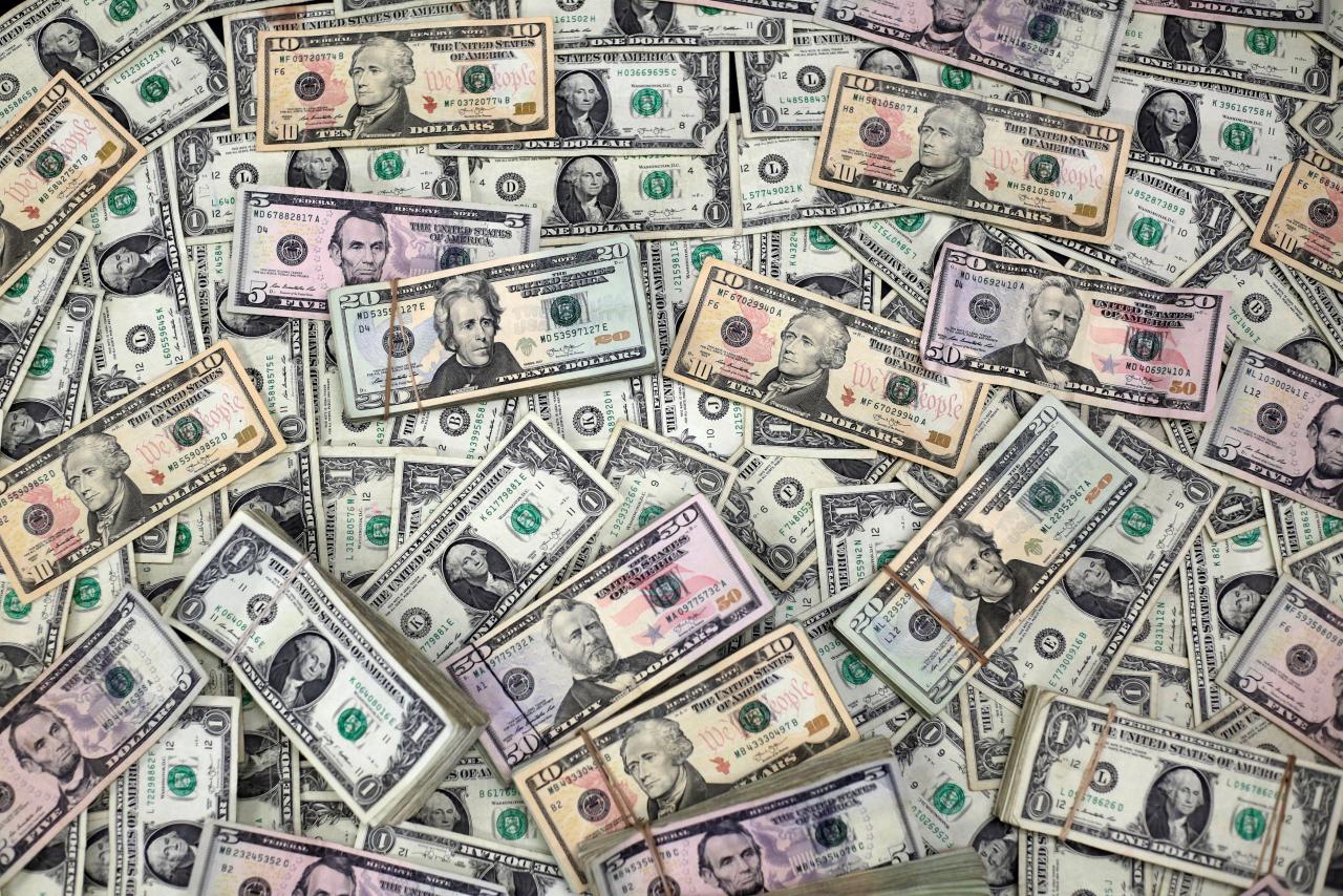 نرخ ارز بین بانکی در ۲۹ خرداد؛ قیمت ۳۰ ارز کاهش یافت