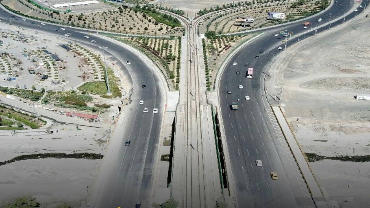 بهره برداری از پروژه تعریض پل پرتوی و اصلاح هندسی وکیل آباد