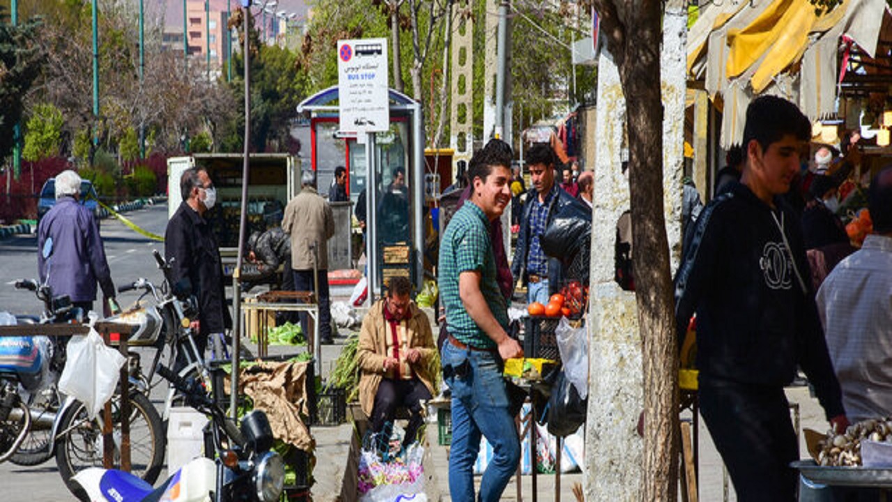 شناسایی حدود ۵۰ نفر مبتلا به کرونا در هر خانواده بعد از عروسی و عزا