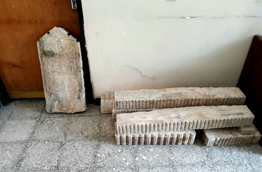 ساماندهی سنگ قبر‌های تاریخی روستای اسیر