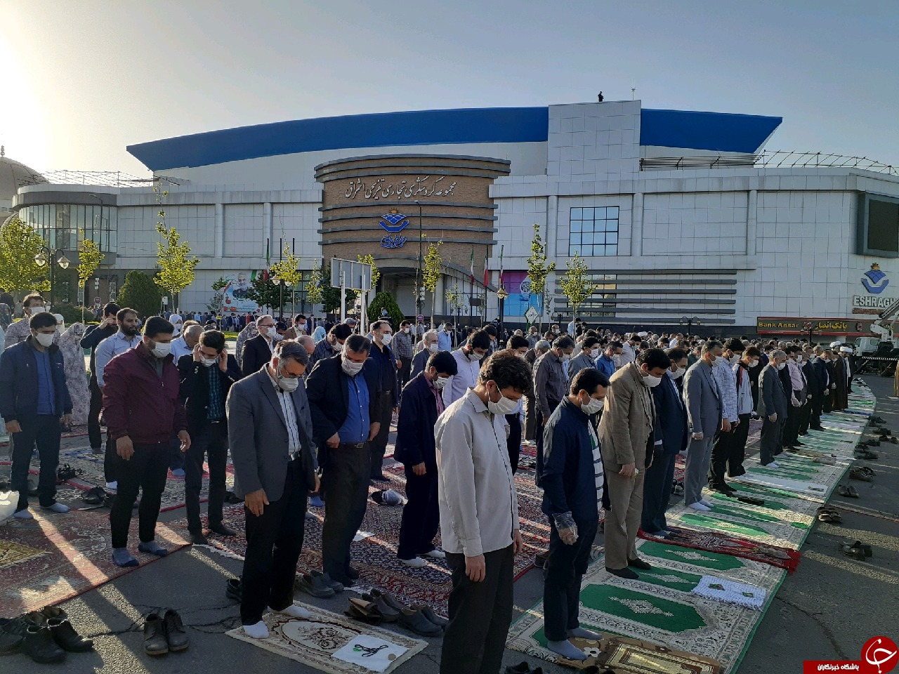 نمازباشکوه عید فطر در زنجان اقامه شد