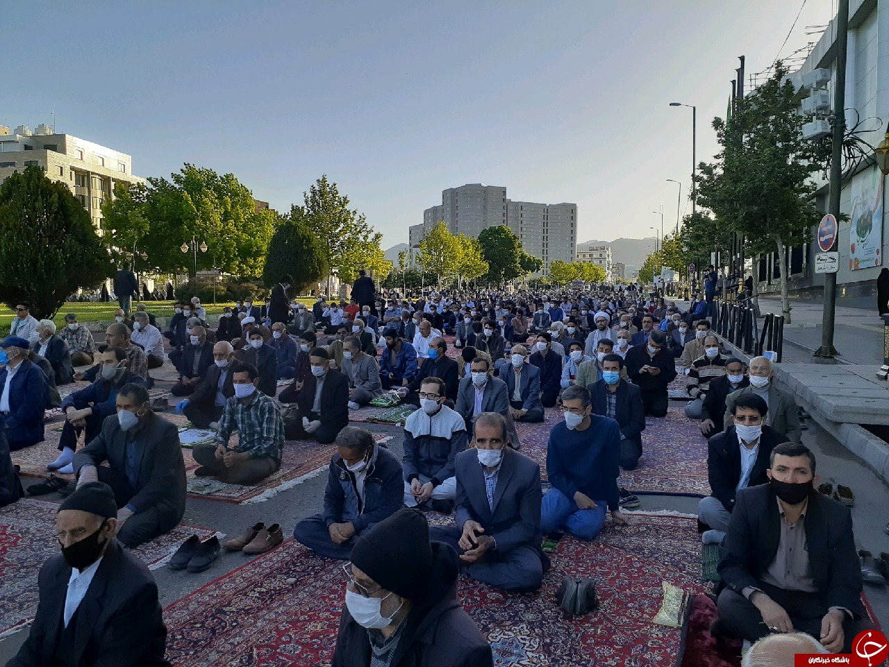 نمازباشکوه عید فطر در زنجان اقامه شد
