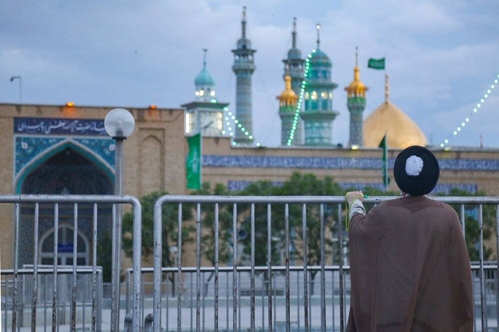 زیارت حرم‌ها در روز‌های کرونایی؛ توصیه‌های بهداشتی که زائران باید آویزه گوش کنند