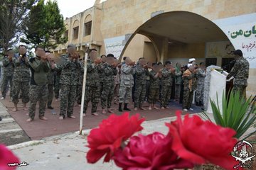 برگزاری نماز عید فطر رزمندگان فاطمیون در حلب