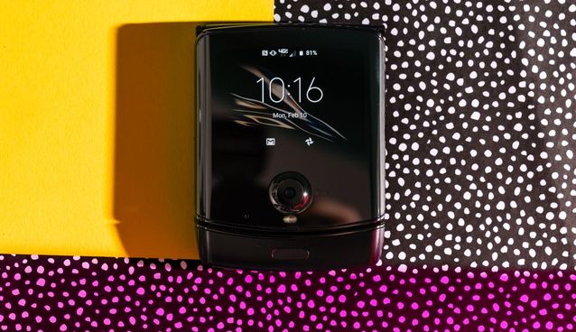 موتورولا فکر عرضه Razr 2 را در سر دارد