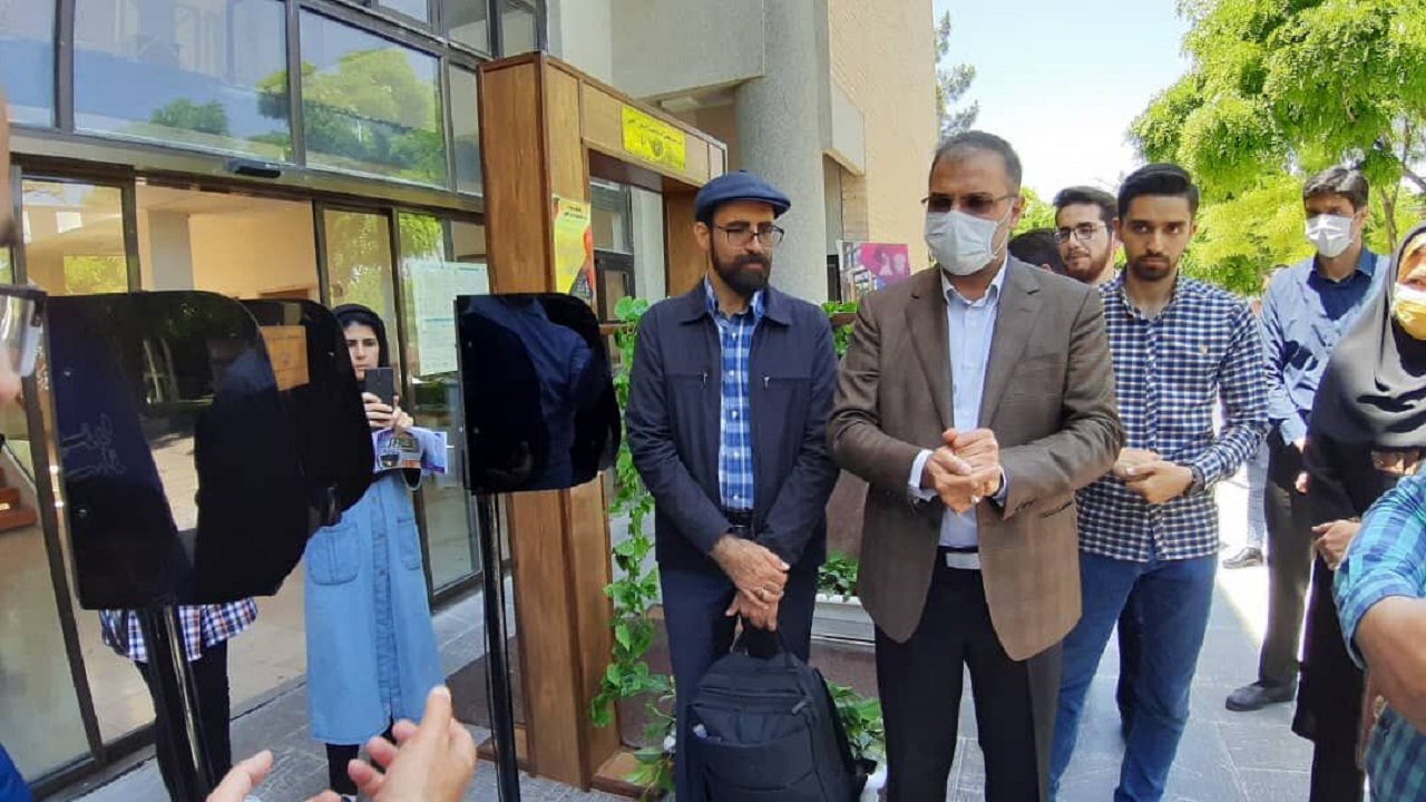 ساخت دستگاه ضد عفونی کننده دست و لباس در دانشگاه فردوسی مشهد