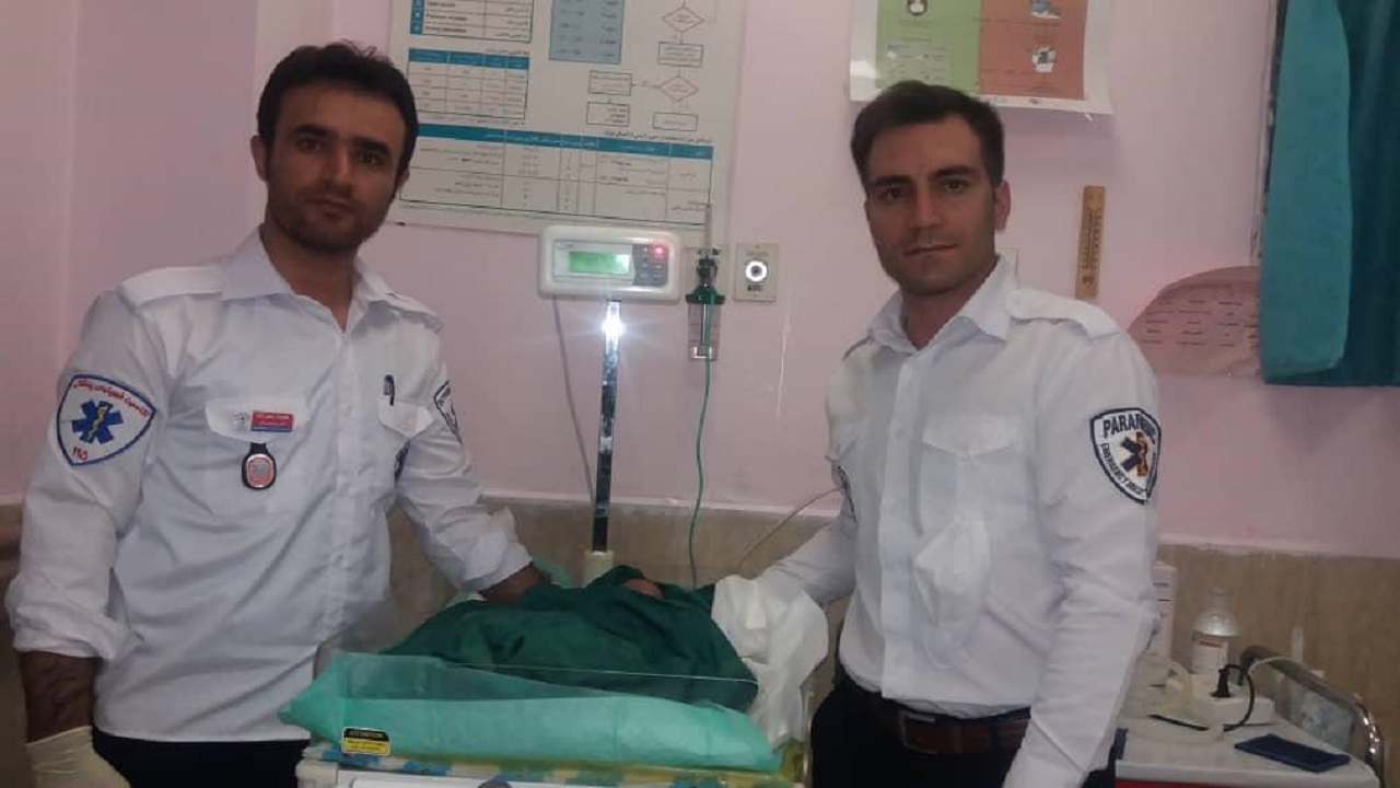 نجات مادر باردار اردلی با کمک کارشناسان اورژانس ۱۱۵