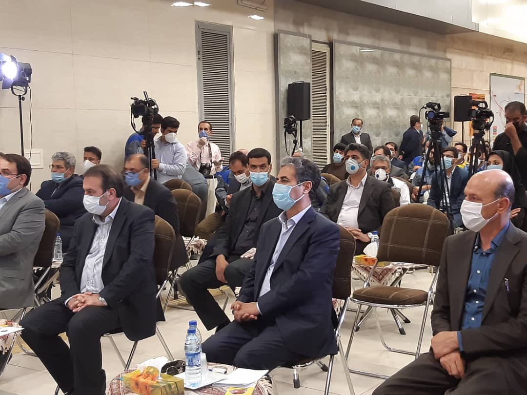 شروع عملیات ریل گذاری خط دو مترو شیراز